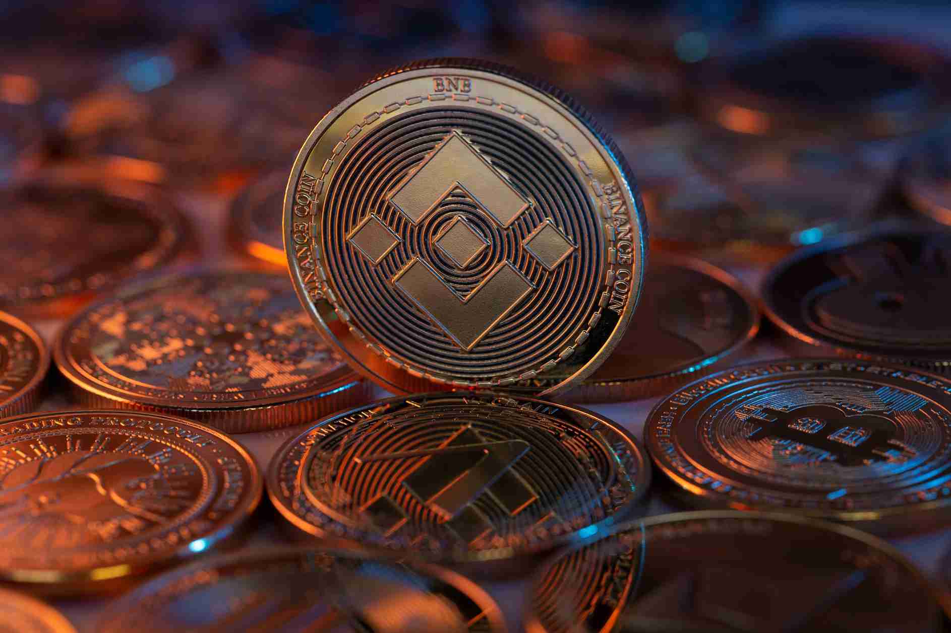 贝莱德旗下规模达25亿美元的BUIDL基金买入BNB链，BNB今年迄今为止的表现优于比特币和以太坊。
